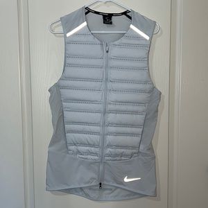 NEW! Never been worn - Nike Light Blue/Reflective Aeroloft Running Vest